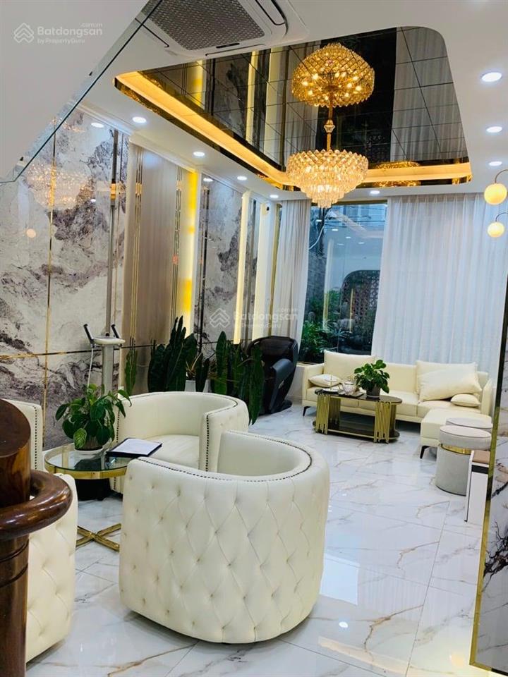 Bán nhà nở hậu ngang gần 8m 110m2  nguyễn thị thập trung tâm quận 7 giá 16,8tỷ sân rộng trước nhà