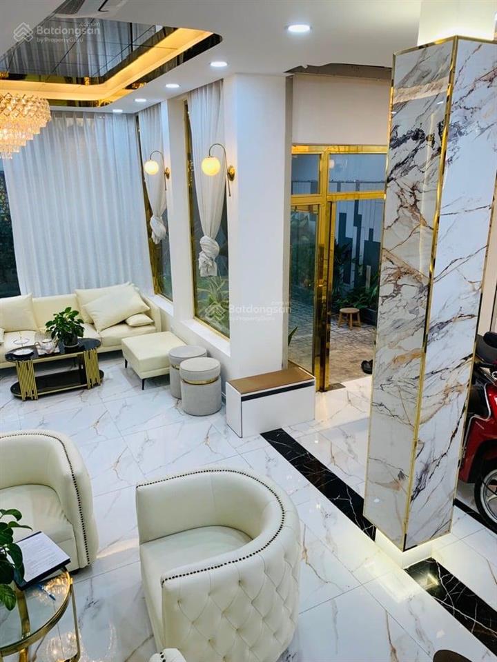 Bán nhà nở hậu ngang gần 8m 110m2  nguyễn thị thập trung tâm quận 7 giá 16,8tỷ sân rộng trước nhà