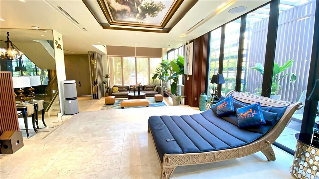 Biệt thự phú gia phú mỹ hưng quận 7  4 tầng ngang 18x19m giá chỉ 140 tỷ tl phú ny. hưng