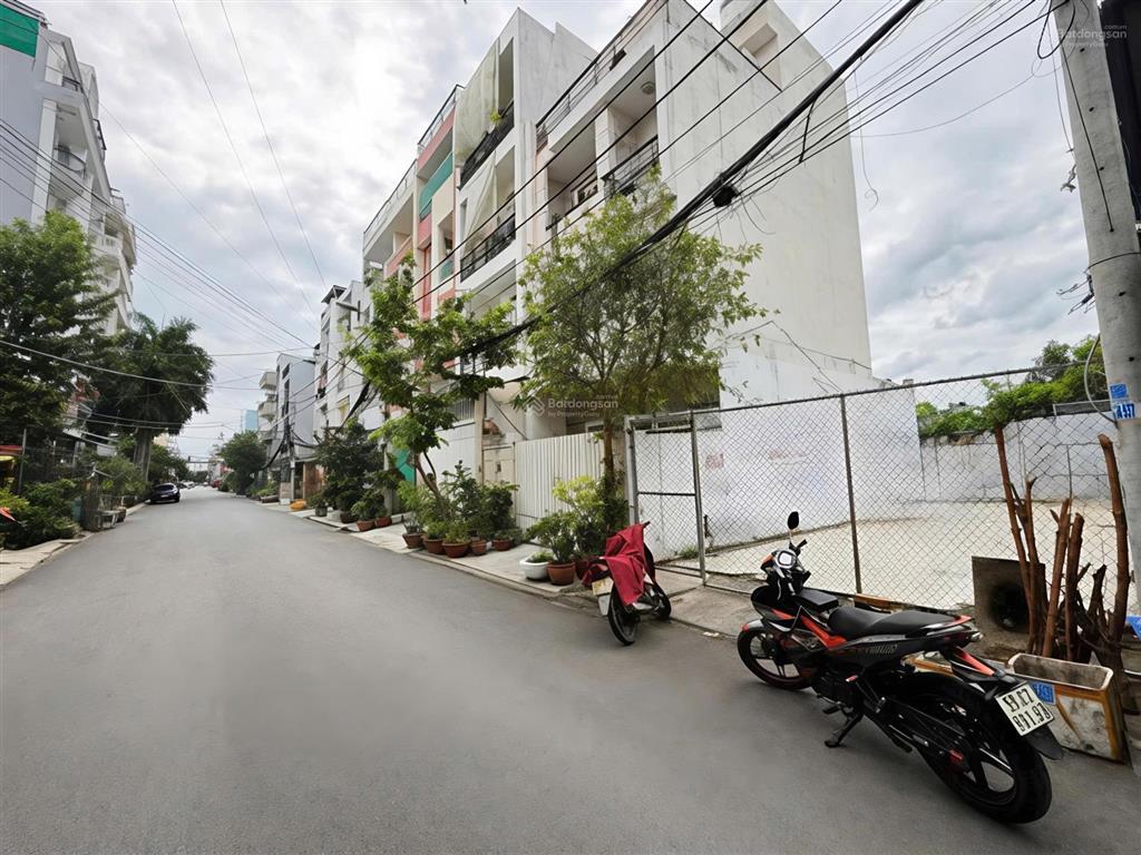 Bán đất mt đường số ra lâm văn bền ngang 9x14m giá 14,2 tỷ tl giấy phép xd cao tầng quận 7