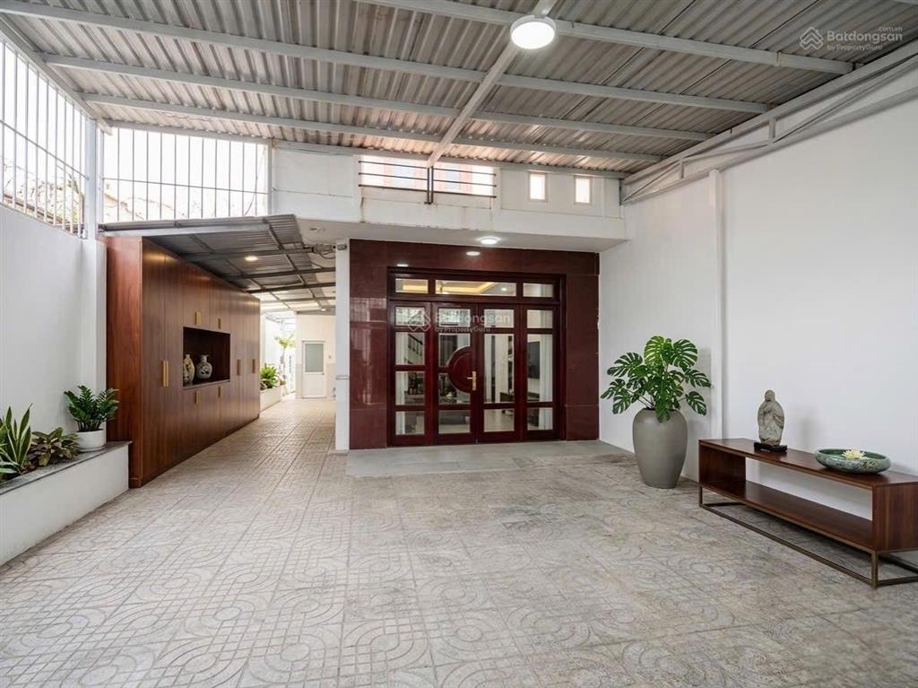 Bán biệt thự nguyễn thị thập oto vào nhà 4 tầng ngang 6,6x21m giá chỉ 12tỷ tl tt quận 7