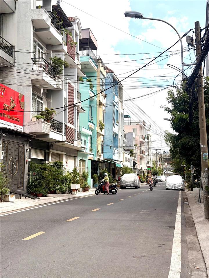 Bán nhà mt đường 12m gần khu dân cư đồng bộ nguyễn thị thập quận 7 ngang 4x18m chỉ 11,6 tỷ tl