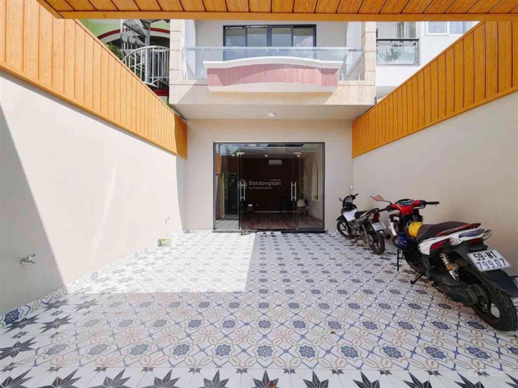 Bán nhà mới 3 tầng mt đs lâm văn bền ngang 5x24m đang cho thuê 40tr/th giá 19 tỷ tl quận 7