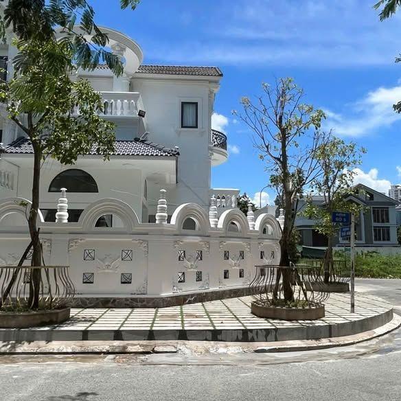 NHÀ PHỐ KHU NAM – DIỆN TÍCH LỚN, KHÔNG GIAN RỘNG, ĐÁNG ĐỂ XUỐNG TIỀN! 