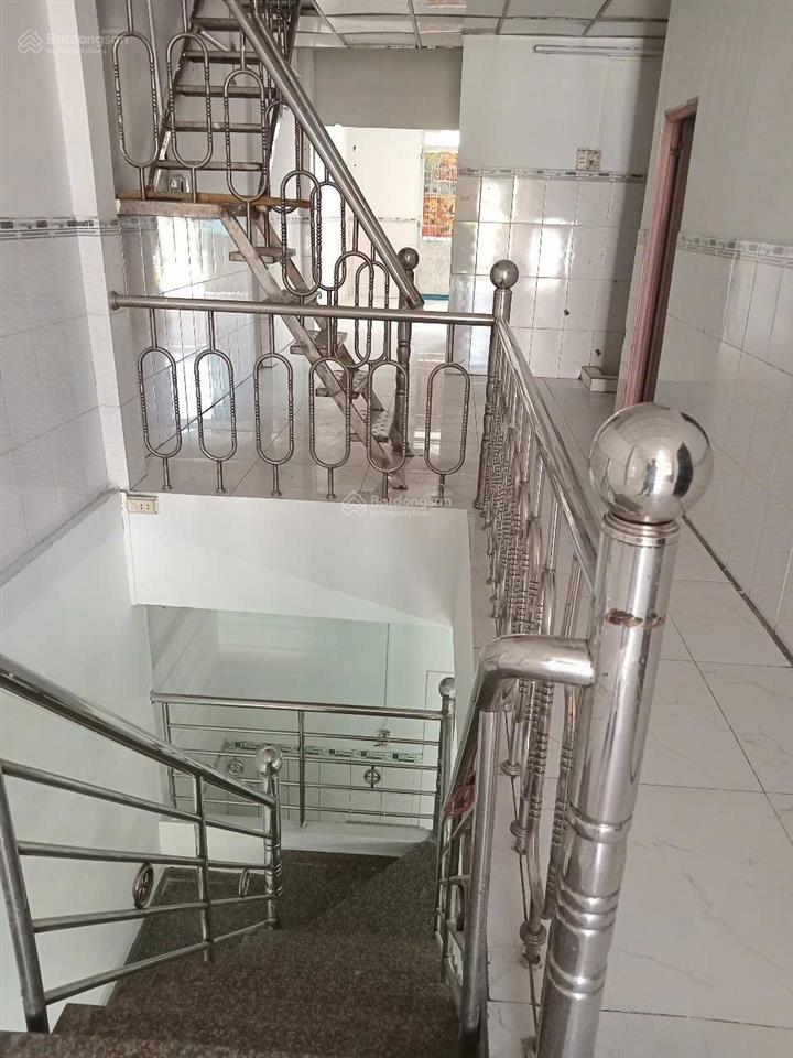 Cho thuê nhà nguyên căn ql50 vị trí đắc địa