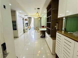 Gia đình tôi cần bán căn hộ 1pn 1wc, rộng 48m², có ban công