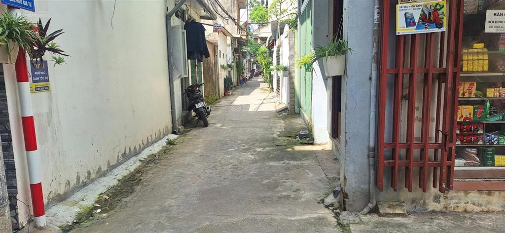 Bán nhà c4 còn mới, 49,5m2, mt 3,57m, ngõ 466 ngô gia tự, oto 4 chỗ ngủ trong nhà, gần chợ diêm gỗ