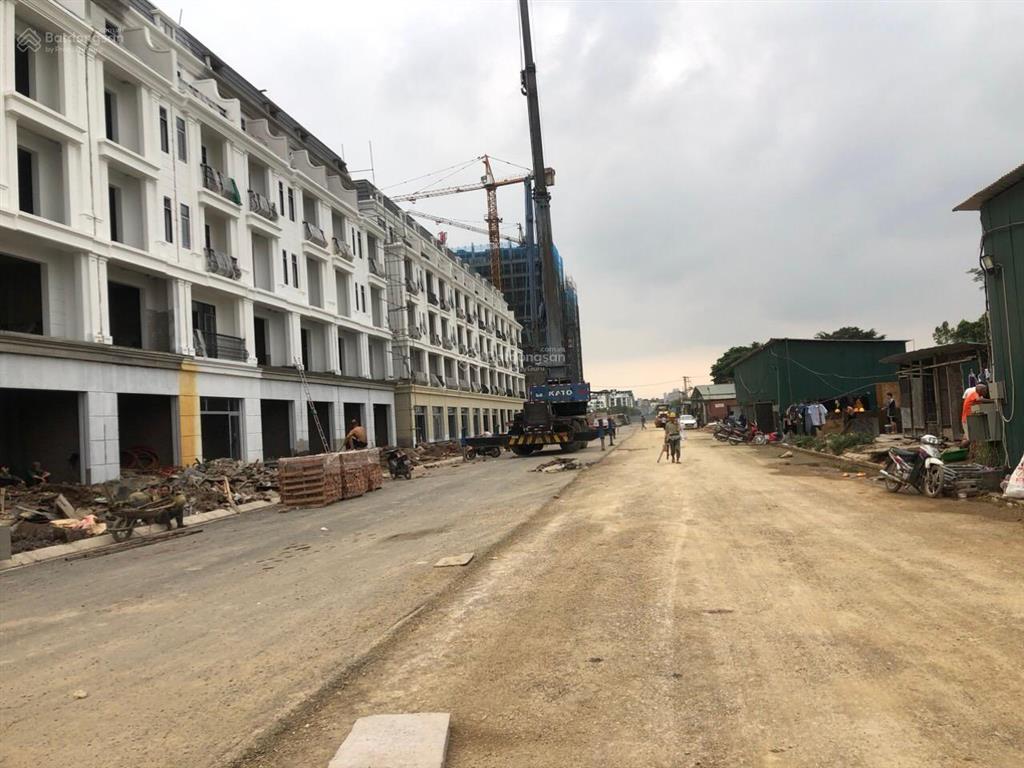Bán nhà phố cao cấp 5,5 tầng,82 m2, mt 5m, 2 mặt đường 25 và 14m, view hồ khai sơn 15 ha