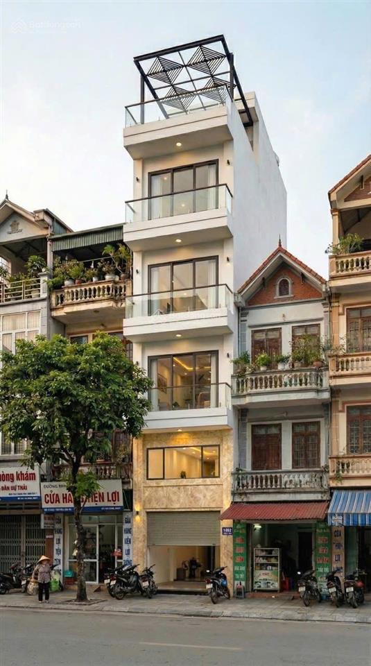 Cho thuê nhà mặt phố tại cổng trường học cấp 3 hoàng văn thụ, 40 triệu, 44 m2, giá tốt hàng hiếm