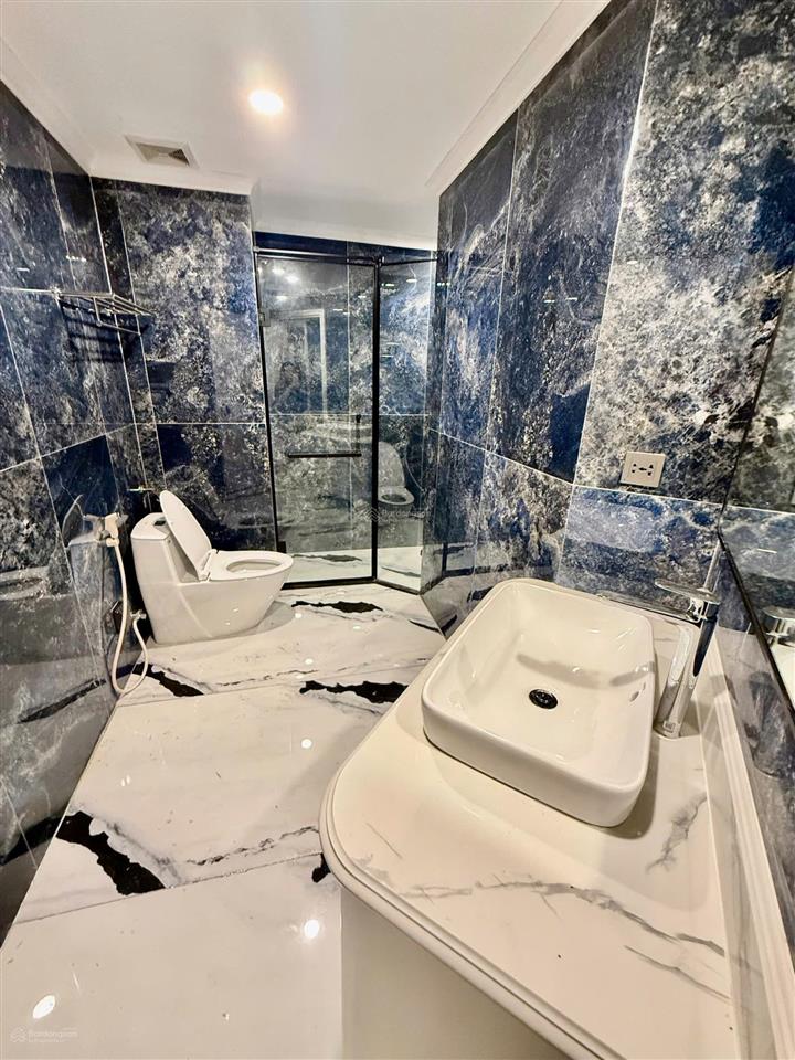 Cho thuê căn 3pn thiết kế tân cổ điển hướng đn cực thoáng giá tốt nhất tại royal city