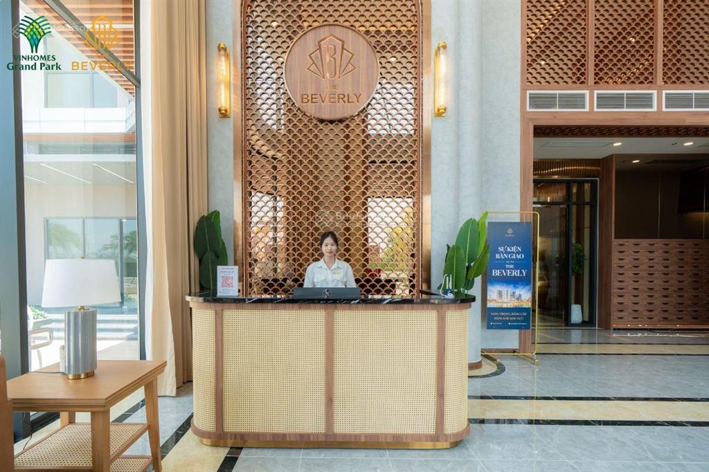 Cho gia đình thuê 2pn bếp rèm rộng thoáng 80m² view sông the beverly gần vincom mega mall