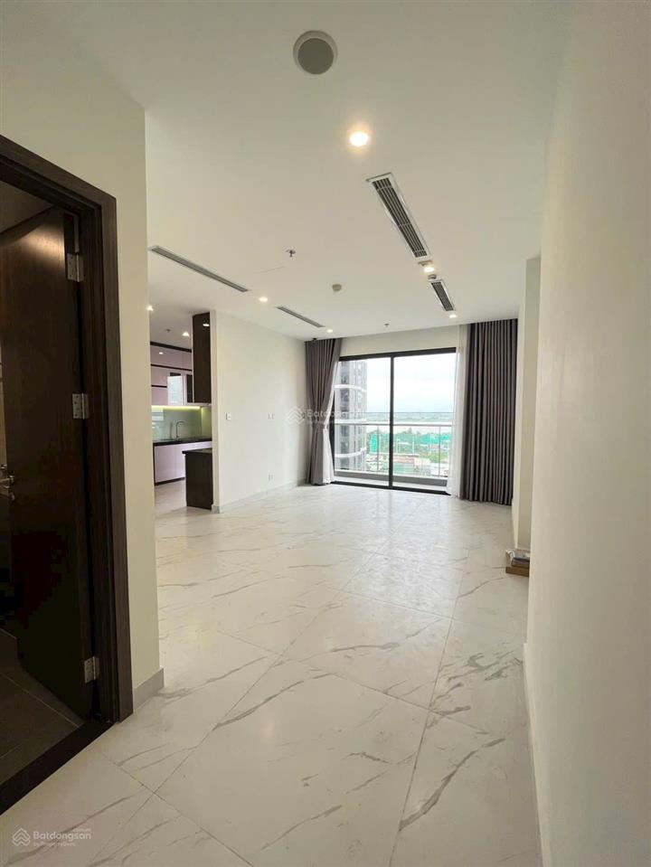 Cho thuê căn hộ 2pn 80m² bếp rèm giá tốt the beverly tiện nghi, view thoáng, gần siêu thị