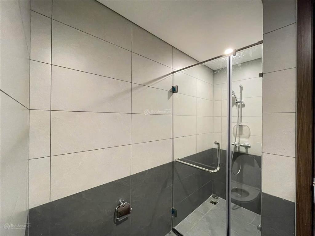Cho thuê 2pn 80m2 bếp rèm giá tốt tại the beverly có gym, hồ bơi muối khoán, khu thể thao trong nhà