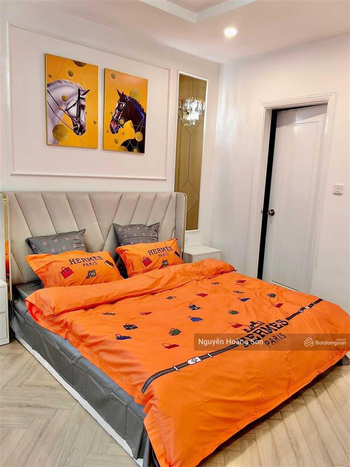 Trống ngay căn 1pn, 80m2 full đồ ở vincom bà triệu. giá chỉ 20tr/tháng.  sơn 0906 244 ***