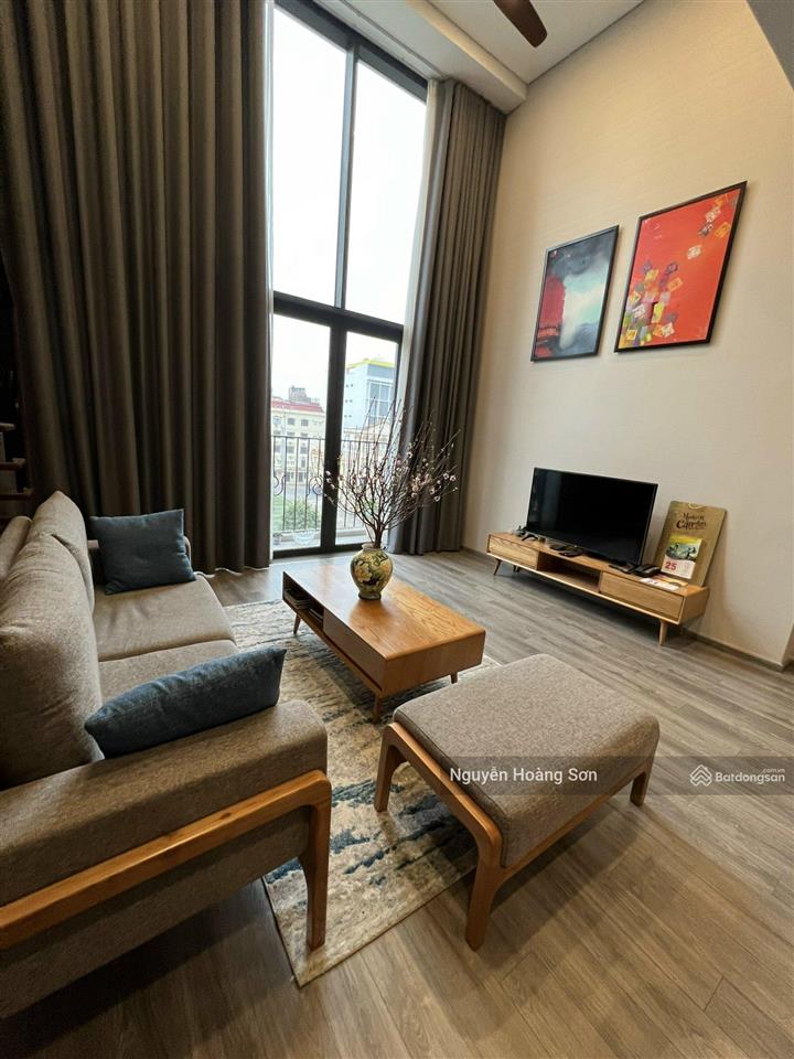 Cho thuê căn hộ duplex full nội thất tại pentstudio, giá tốt chỉ 18 triệu.  sơn 0906 244 ***