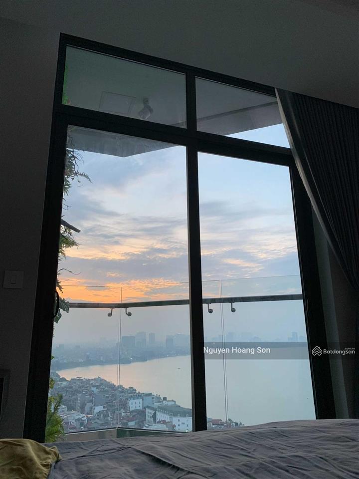 Bán căn hộ 1 pn 46m2 view hồ tây tại sun grand city  69b thụy khuê.  0906 244 ***