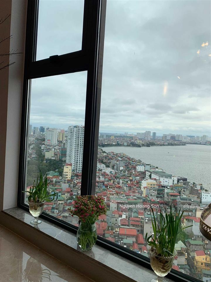 Bán căn hộ 1 pn 46m2 view hồ tây tại sun grand city  69b thụy khuê.  0906 244 ***