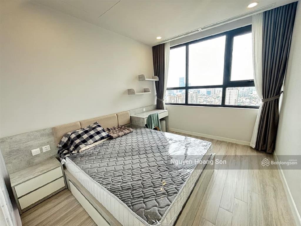 Cho thuê căn góc 2pn, 85m2 ở dự án brg 16 láng hạ, giá chỉ 23tr/tháng.  0906 244 ***