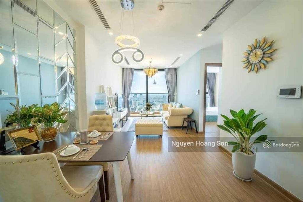 Trống ngay căn 3pn 120m2 view thẳng hồ tây ở chung cư watermark. giá chỉ 20tr,  0906 244 ***