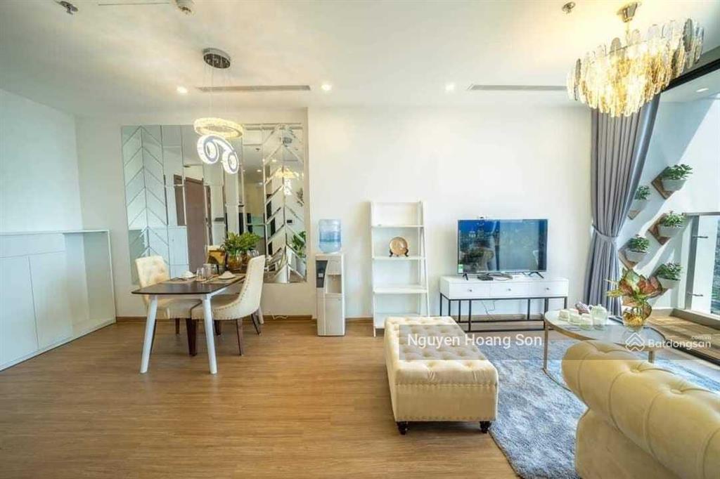 Trống ngay căn 3pn 120m2 view thẳng hồ tây ở chung cư watermark. giá chỉ 20tr,  0906 244 ***