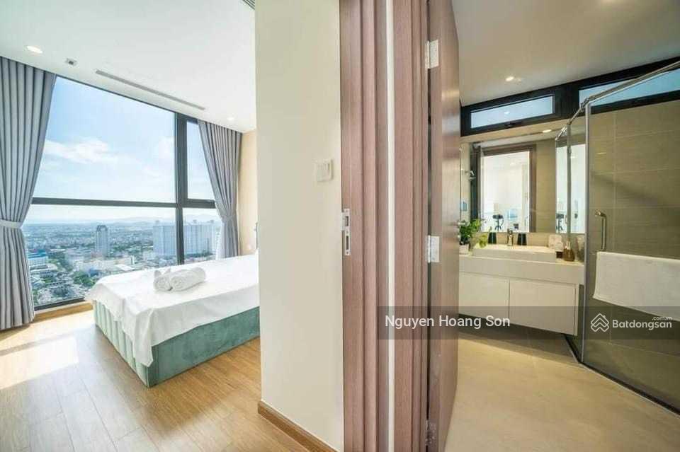 Trống ngay căn 3pn 120m2 view thẳng hồ tây ở chung cư watermark. giá chỉ 20tr,  0906 244 ***