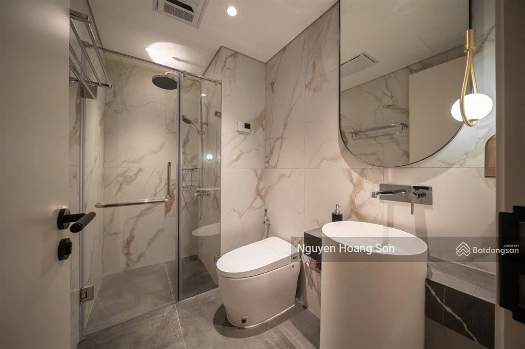 Cho thuê căn góc 3pn, 150m² view thoáng ở d’. le roi soleil, giá 28 triệu/tháng.  sơn 0906 244 ***