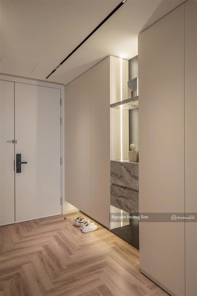 Cho thuê căn góc 3pn, 150m² view thoáng ở d’. le roi soleil, giá 28 triệu/tháng.  sơn 0906 244 ***