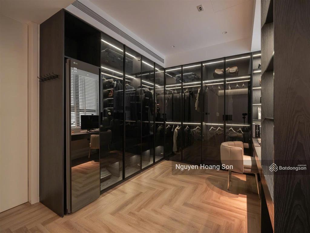Cho thuê căn góc 3pn, 150m² view thoáng ở d’. le roi soleil, giá 28 triệu/tháng.  sơn 0906 244 ***
