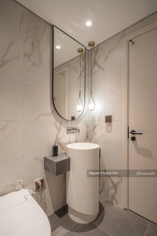 Cho thuê căn góc 3pn, 150m² view thoáng ở d’. le roi soleil, giá 28 triệu/tháng.  sơn 0906 244 ***