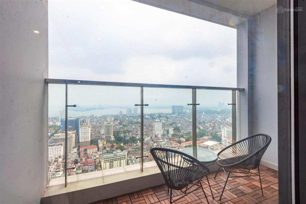 Chính chủ cho thuê 45tr căn góc 150m2, 4pn ở chung cư aqua central  44 yên phụ.  0906 244 ***