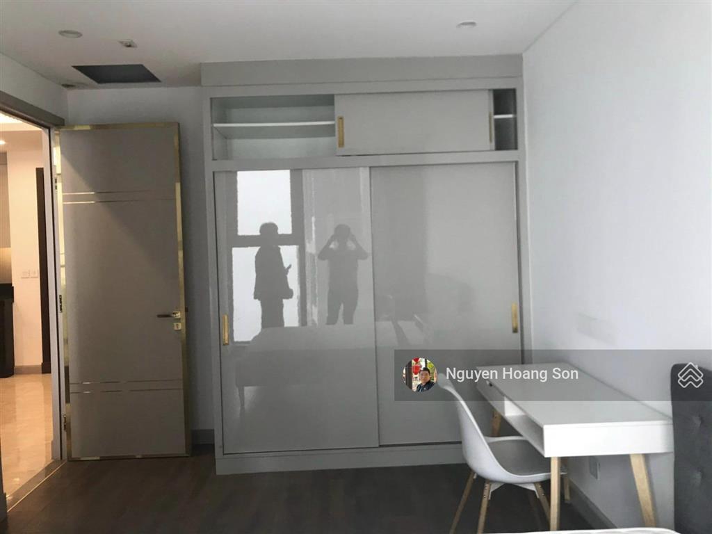 Chủ nhà thiện chí bán căn hộ 1 pn 55m2 view hồ tây tại sun grand city. chỉ 12 tỷ  0906 244 ***