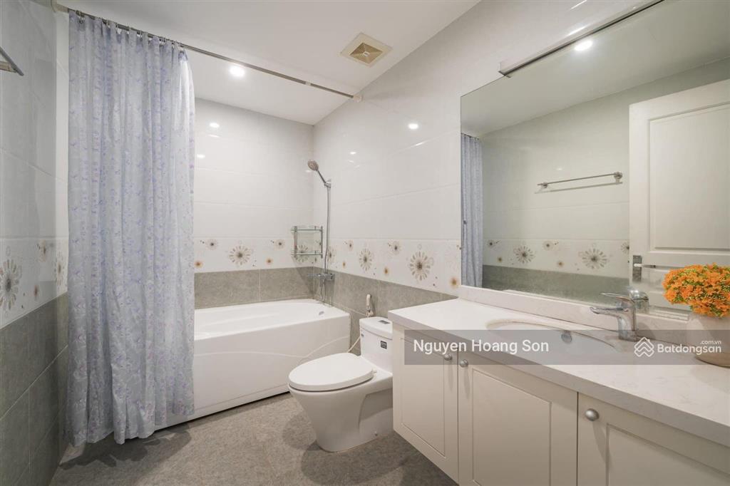 Trống ngay căn hộ 65m2, 1pn full đồ ở hoàng thành tower 114 mai hắc đế, chỉ 18tr.  0906 244 ***