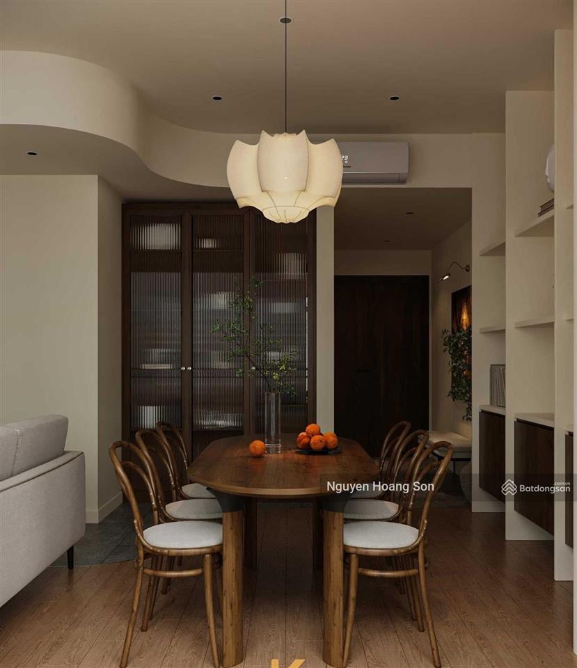 Chủ nhà thiện chí bán căn 2 phòng ngủ 82m2 ở vinhomes nguyễn chí thanh, chỉ 10,8 tỷ.  0906 244 ***