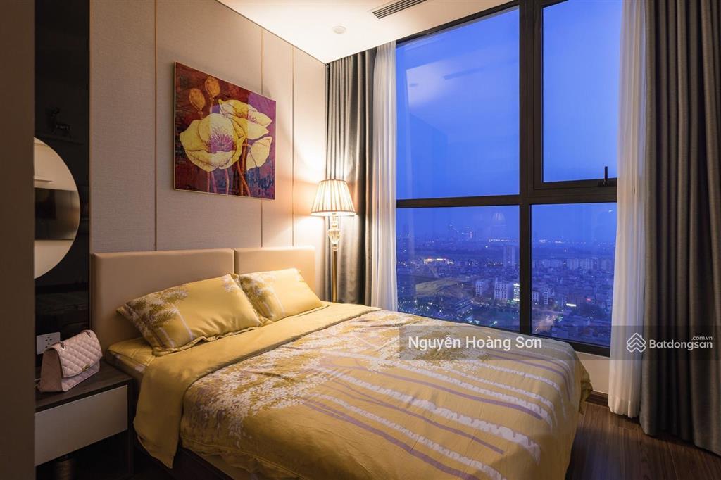 Bán căn 3 pn, 95m2 giá chỉ 9,9 tỷ tại chung cư kinh đô tower  93 lò đúc  0906 244 ***