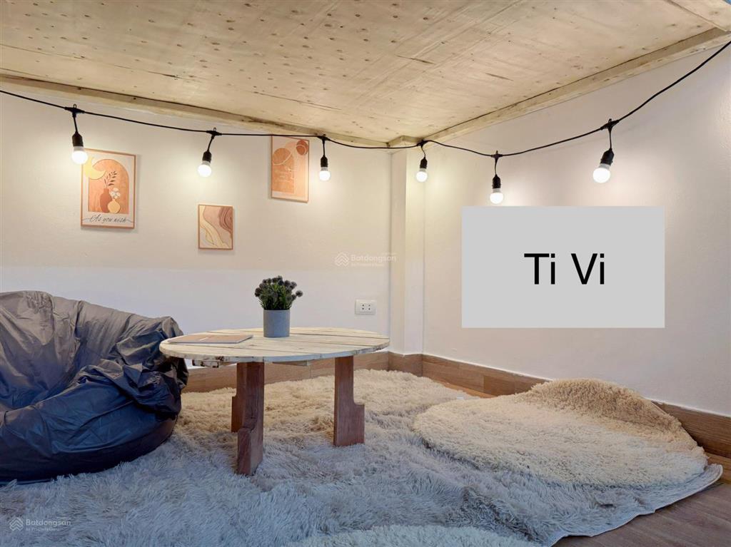 Cho thuê căn hộ nhà ở lâu dài tại long biên.
thiết kế cực đẹp như homestay