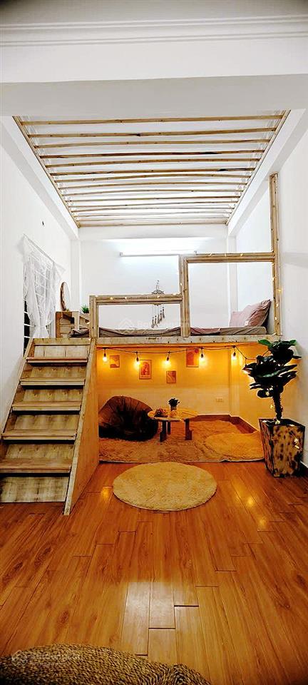 Cho thuê căn hộ nhà ở lâu dài tại long biên.
thiết kế cực đẹp như homestay