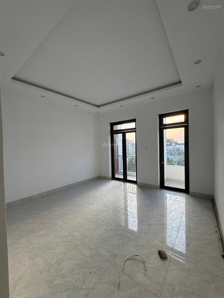 Giảm sốc 200tr nhà ngay cây xăng thạnh phú, cách dt768 đúng 150m
