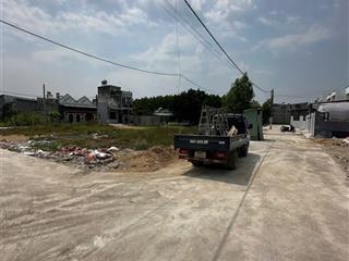 Chỉ 350tr có ngay lô góc 2 mặt tiền ngay đt768 đi vào đường miễu ông dân cư hiện hữu xung quanh