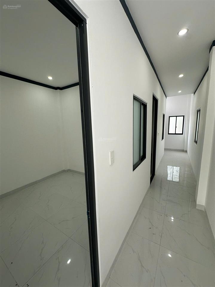 Nhà 2 mặt tiền, chỉ 400tr nhận nhà ngay dt 4x22 nở hậu 4,6x22 đường bê tông rộng 8m thông thoáng