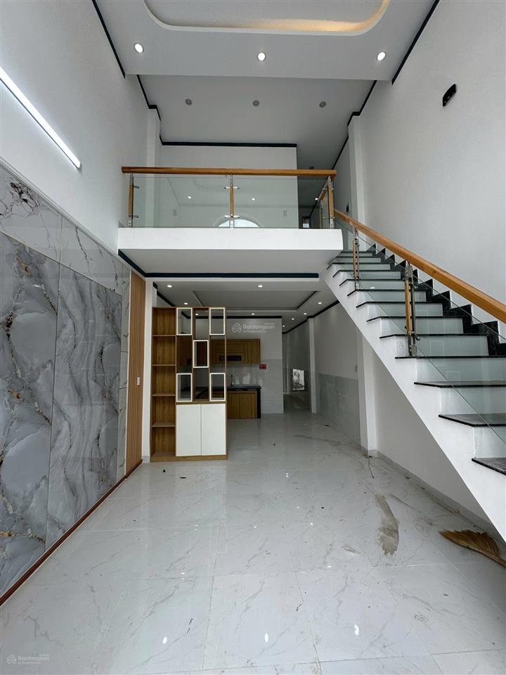 Nhà 2 mặt tiền, chỉ 400tr nhận nhà ngay dt 4x22 nở hậu 4,6x22 đường bê tông rộng 8m thông thoáng
