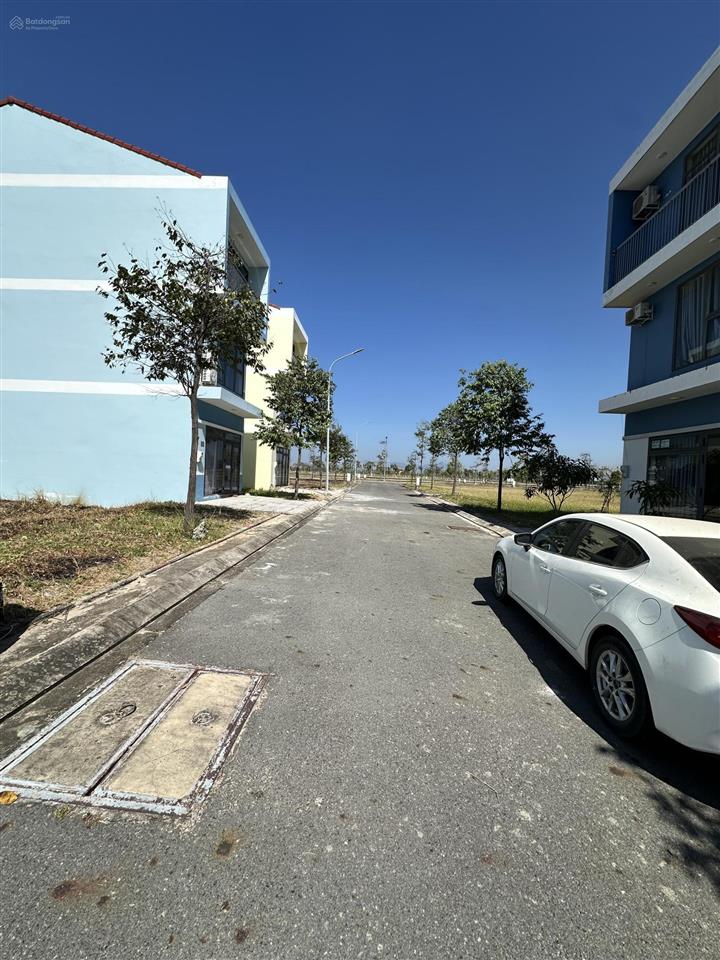 Phân khu a3 sau lưng shophouse mặt tiền 8,6m tổng diện tích 145m2 giá siêu ngộp