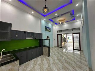 Nhà cấp 4 mới tinh ngay chợ thạnh phú tổng dt 96m2 có sân oto đường rộng 6m thông thoáng