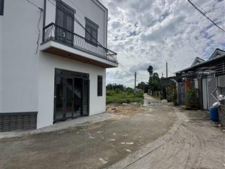 Nhà lầu 2 mặt tiền 1/ hương lộ 15 đường rộng 3pn, 2wc trả góp mỗi tháng 9 triệu