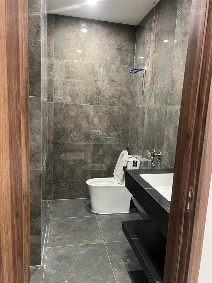 Cho thuê shophouse 3, harbour center, 30 triệu, 80m2 view đẹp giá ưu đãi