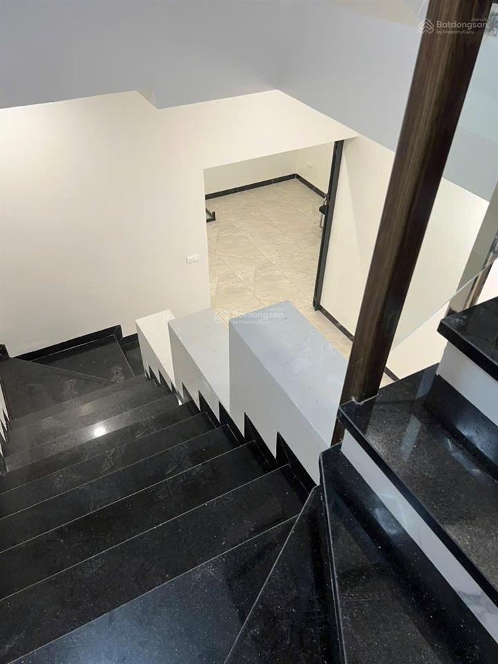 Cho thuê shophouse 3, harbour center, 30 triệu, 80m2 view đẹp giá ưu đãi
