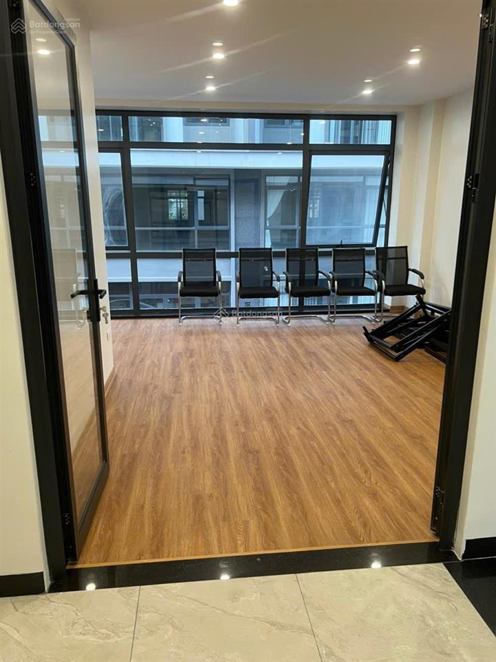 Cho thuê shophouse 3, harbour center, 30 triệu, 80m2 view đẹp giá ưu đãi