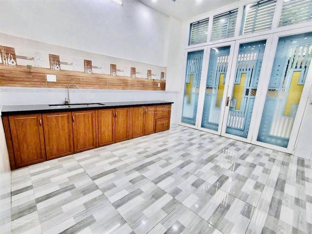 12tr nhà thuê 1/ đường lê văn quới 56m2  4pn bhha, bình tân