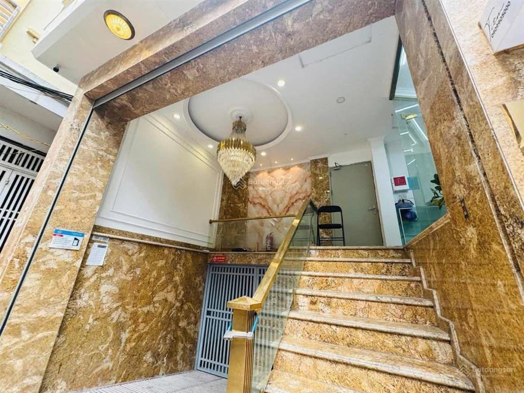 Toà nhà đa năng, võ chí công, tây hồ, dt 180m x 9t mt8m, doanh thu hơn 4.8ty/năm, vô cùng đẹp
