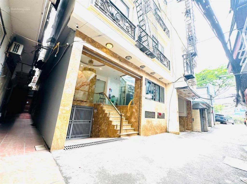 Toà nhà đa năng, võ chí công, tây hồ, dt 180m x 9t mt8m, doanh thu hơn 4.8ty/năm, vô cùng đẹp