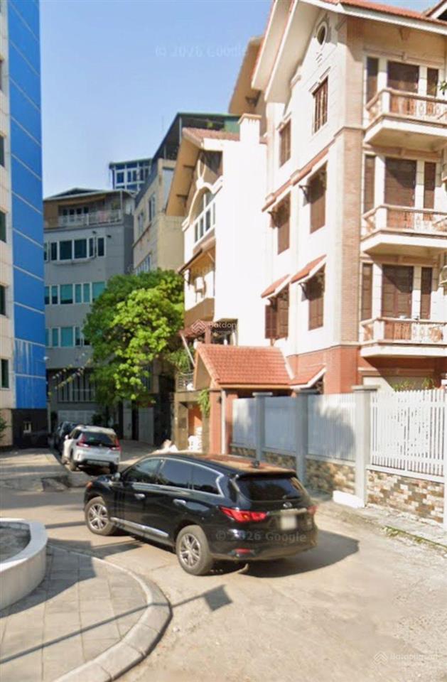 Toà nhà hỗn hợp, phố thụy khuê, tây hồ, dt 180m x 7t thang máy, oto tránh 20m ra mặt phố